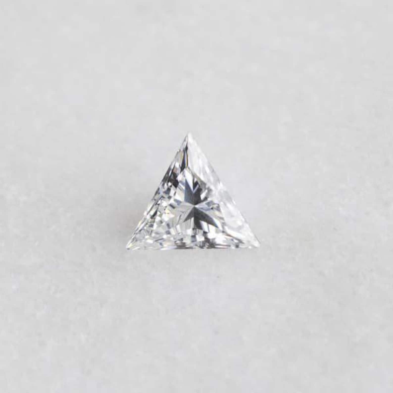Triangle Colorless Colorless Triangle Cut 0.20 Carat to 5.0 Carat Full Fiery White Loose ...