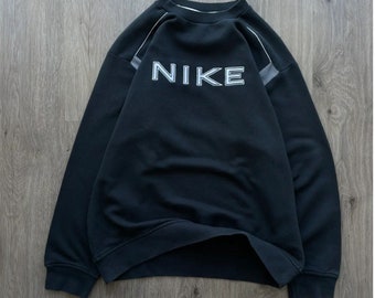 Sweat-shirt vintage Nike noir avec logo central Y2k