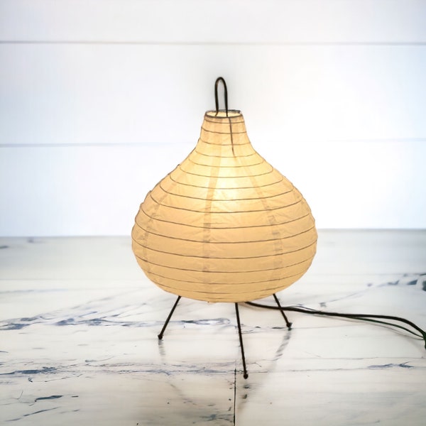 Japanese Rice Paper Table Lamp - Wabi Wabi Lamp, Isamu Noguchi, Flor lamp, Midcentury Modern, Washi Paper