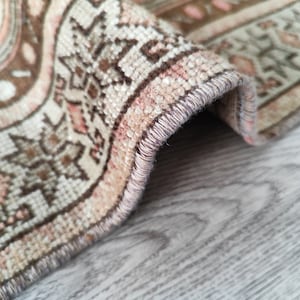 Tappeto da corridoio turco Oushak vintage: 2,8x10,3 piedi, rosso grigio marrone
