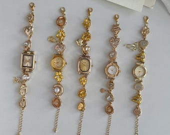 Bracciale vintage con quadrante in oro da donna, bracciale con ciondoli fatto a mano, gioielli boho eleganti e retrò per donna / regalo importante con catena regolabile