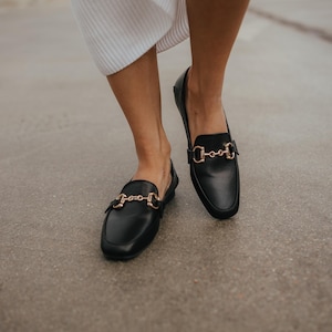 Black leather loafers, ballet flats with small heels, classic low heel shoes made of leather, black ballet flats for casual business look,