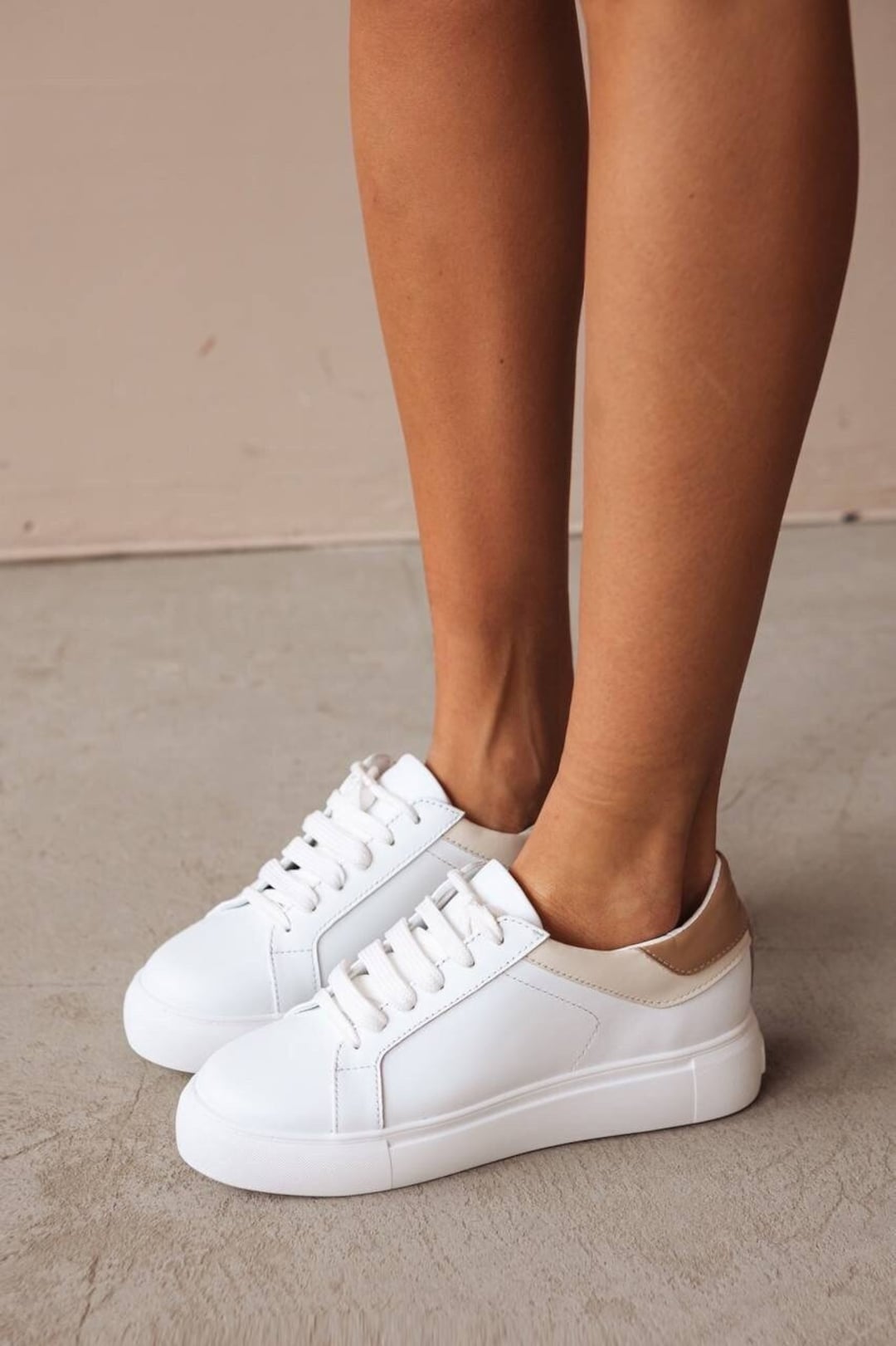 フラットシューズ Bumper Chunky Flats in White Leather il_1080xN.5871780704_jtmj.jpg