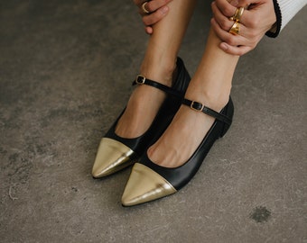 Black ballet flats with golden nose, flat-soled shoes, Mary Jane shoes of golden leather. Women's muley leather, golden flats.