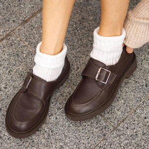 Stylish casual brown loafers for women with natural leather