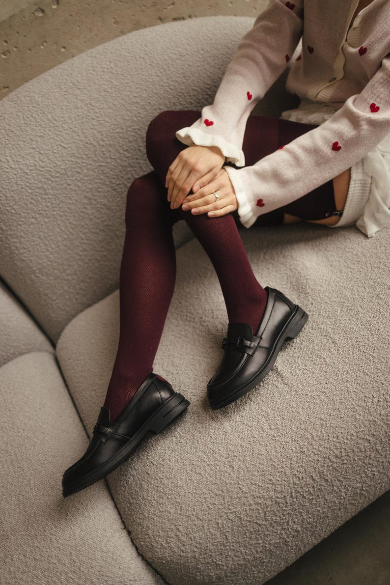 Comfortable everyday loafers with leather lining and heart accent