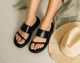 Chinelos de couro preto | Sandálias de verão femininas feitas à mão | Chinelos urbanos confortáveis, sapatos de verão confortáveis. Chinelos femininos
