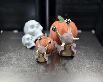 Special Edition Pumpkin Snail – 3” Articulated Flexi Desk Pet – Halloween Collectible
