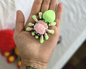 Small Spider Desk Pet – 3-4" Articulated Flexi Creature | Poseable Mini Collectible*