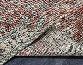 4x7 Vintage Turkish Rug: Red, Beige & Blue Oushak Wool Rug