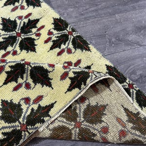Red Green Turkish Runner Rug: Vintage Oushak Wool (2.6x8.9 Ft)