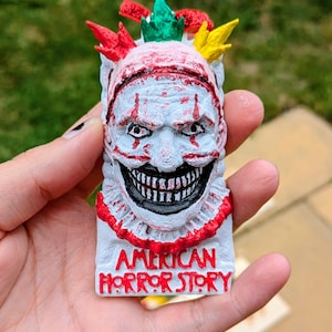 Twisty the Clown Bauble | Hand Painted American Horror Story Ornament | Creepy Halloween Decoration