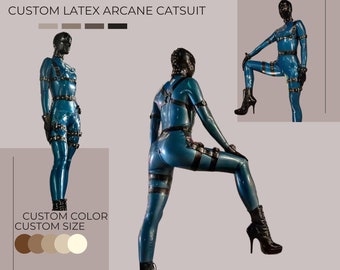 Maßgeschneiderter Arcane-Catsuit aus Latex