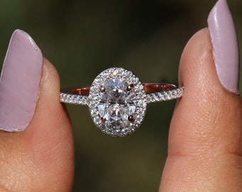 Oval Cut Halo Diamond Ring / Lab grown Diamond ring / CVD Diamond Ring / Oval and Round Diamond Ring