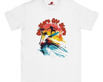 Retro Surfboard Graphic Tee: Vintage Beach Vibes, Unisex Fit