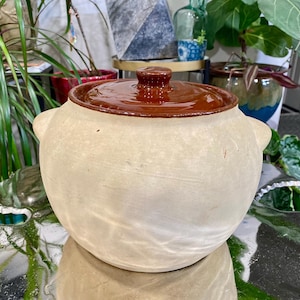 Vintage Watt Pottery Bean Pot #76: Matte Beige & Brown Glaze