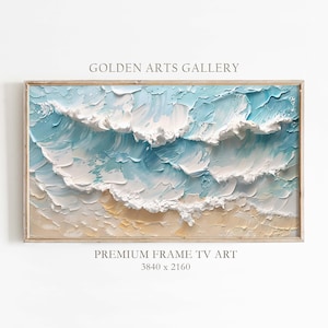 Peut inclure: Une œuvre d'art encadrée représentant des vagues océaniques bleues et blanches, avec une plage de sable en bas. La peinture est de style impasto texturé. Le texte "GOLDEN ARTS GALLERY" et "PREMIUM FRAME TV ART" sont visibles.