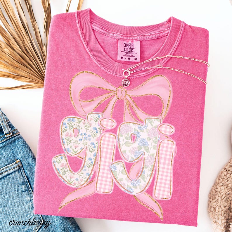 Gigi Shirt Gift For Gigi Tshirt Mother's Day Gift For Grandma Gifts Coquette Bow Gigi Shirt Comfort colors Baby Announcement Tee Grandmother Bild 7