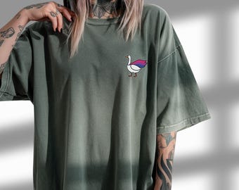 Subtle Bi shirt Goose Comfort Colors Shirt Bisexual pride Shirt bi pride bisexuality Tee lesbian bisexual shirt funny gay shirt 2025 GGC189