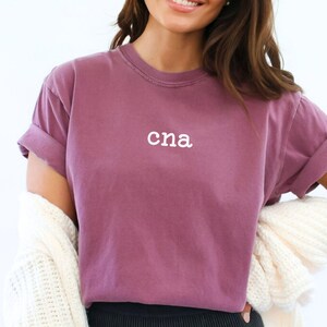 Comfort colors cna nurse shirt, Retro nurse shirt, Minimalistic nurse shirt, Vintage Nurse Shirt, Oversized Soft shirt, Cna T-shirt gift zdjęcie 8