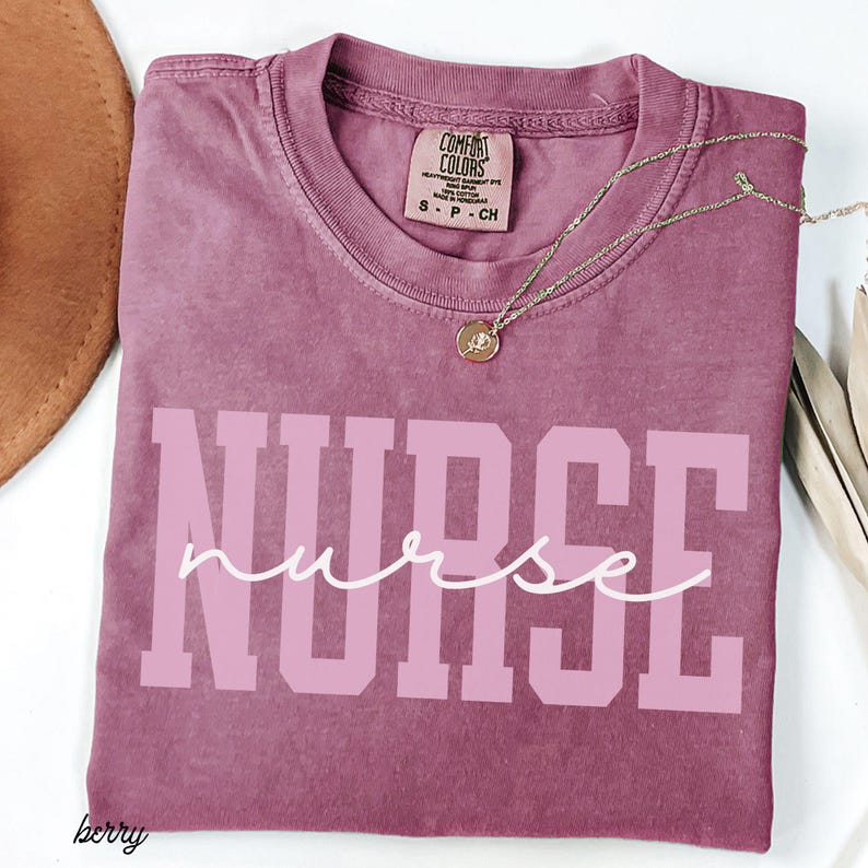 Chemise d'infirmière diplômée Chemise d'infirmière T-shirt d'infirmière Chemise d'infirmière autorisée Chemise d'école d'infirmières Cadeau d'infirmière Couleurs de confort T-shirt d'infirmière T-shirt d'infirmière cadeau image 9