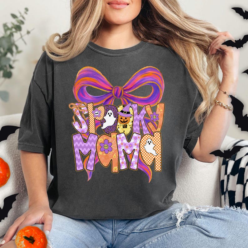 Spooky Mama Shirt Mom Halloween Shirt Halloween Comfort Colors Mom Shirt Halloween Shirt Gift Halloween Mama Shirt Spooky Halloween Mama Tee afbeelding 8