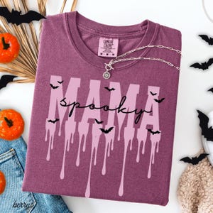 Chemise de maman effrayante Chemise d'Halloween pour maman Couleurs confort d'Halloween Chemise de maman pour maman Chemise d'Halloween cadeau Chemise de maman d'Halloween Tee-shirt de maman effrayant d'Halloween image 9