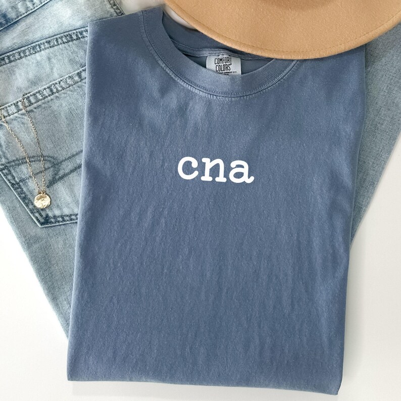 Comfort colors cna nurse shirt, Retro nurse shirt, Minimalistic nurse shirt, Vintage Nurse Shirt, Oversized Soft shirt, Cna T-shirt gift zdjęcie 6