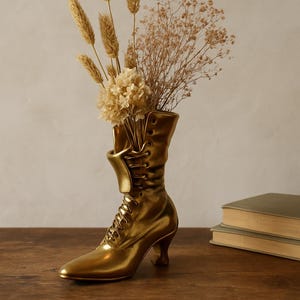 Victorian Brass Boot Planter, Solid Brass Lace-Up Vase, Unique Vintage Shoe Vase, Eclectic Home Decor, Steampunk Garden Accent