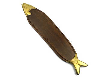 plateau de service à poisson vintage en laiton avec plateau de saumon en bois, décor aquatique vintage, plateau nautique, grande planche à découper de poisson