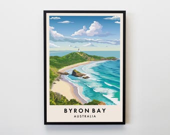 以下が含まれることがあります： ターコイズブルーの海と白い波が打ち寄せる砂浜を見下ろす崖の上に建つ灯台のカラフルなイラスト。画像の下部に「BYRON BAY AUSTRALIA」の文字があります。