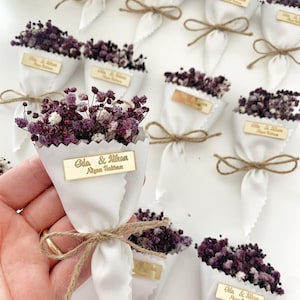 Magnet wedding favors, mini flower bouquets, bridal shower flower favors, engagement magnet favor, flower magnet gift, summer wedding favors
