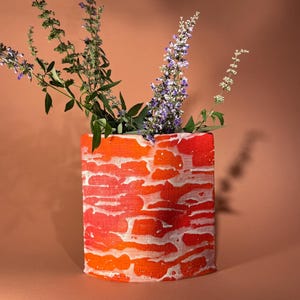Jarrón Flowscape - Ember / Jarrón de porcelana hecho a mano / Recipiente floral escultural moderno
