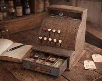Vintage Learning Resources Pretend & Play Cash Register