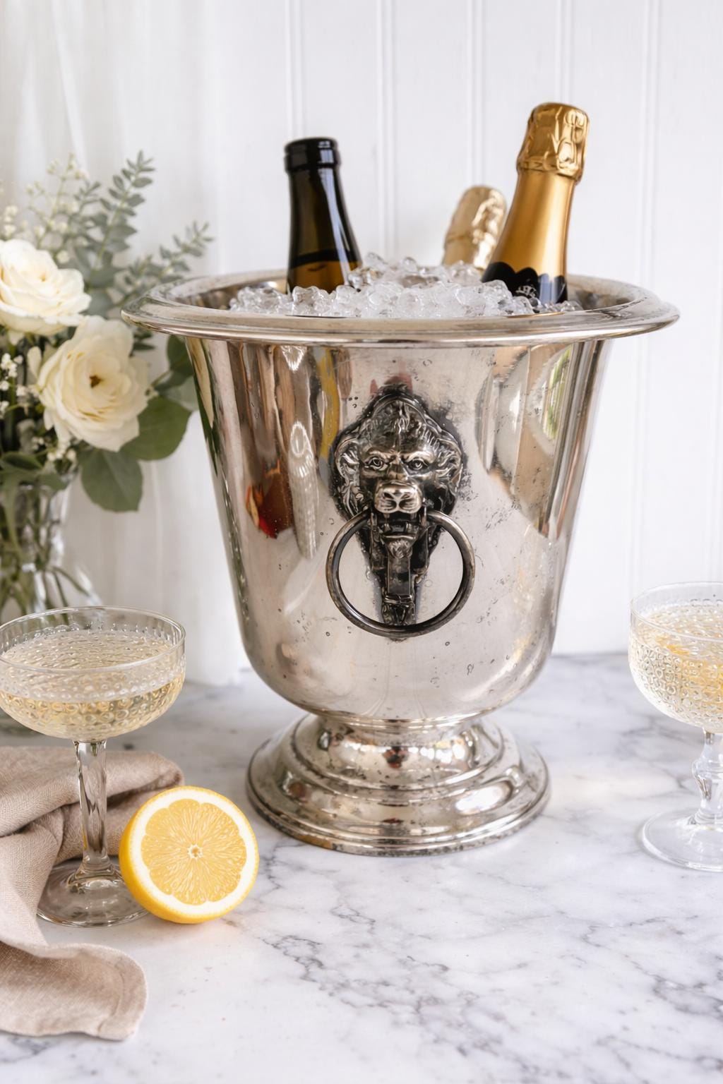 Seau à Champagne Argenté sur Pied | Seaux à Champagne et Seaux à Glace