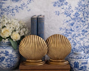 Vintage Brass Seashell Bookend Pair Shelf Sitter Book Holder Home Decor Nautical 4.5x5