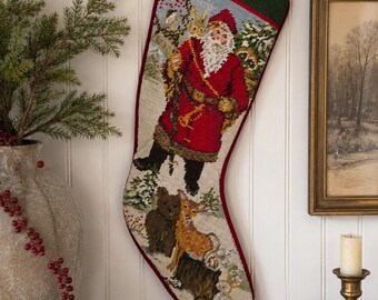 Calza di Natale ricamata a punto croce a tema Babbo Natale con animali e retro in velluto
