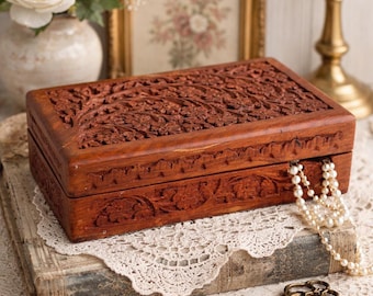 インドの手彫り木箱、嗅ぎタバコ入れ、木製ジュエリー小物入れ - Etsy 日本
