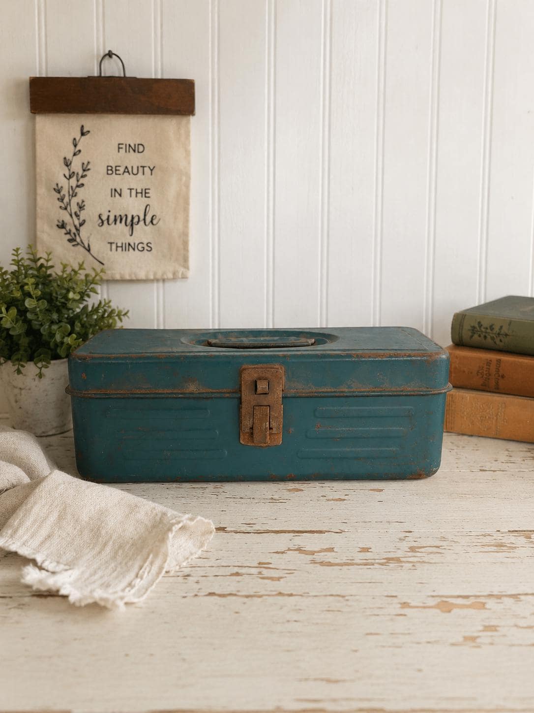 Vintage Metal Tacklebox - Etsy