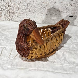 Cesta de mimbre y ratán vintage con forma de pato, maceta pequeña para plantas de interior, jardinera para suculentas, plato para dulces o baratijas.