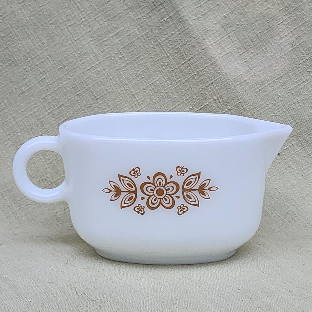 Vintage Pyrex Butterfly Gold Pattern Gravy Boat 77-B Retro Kitchen ...