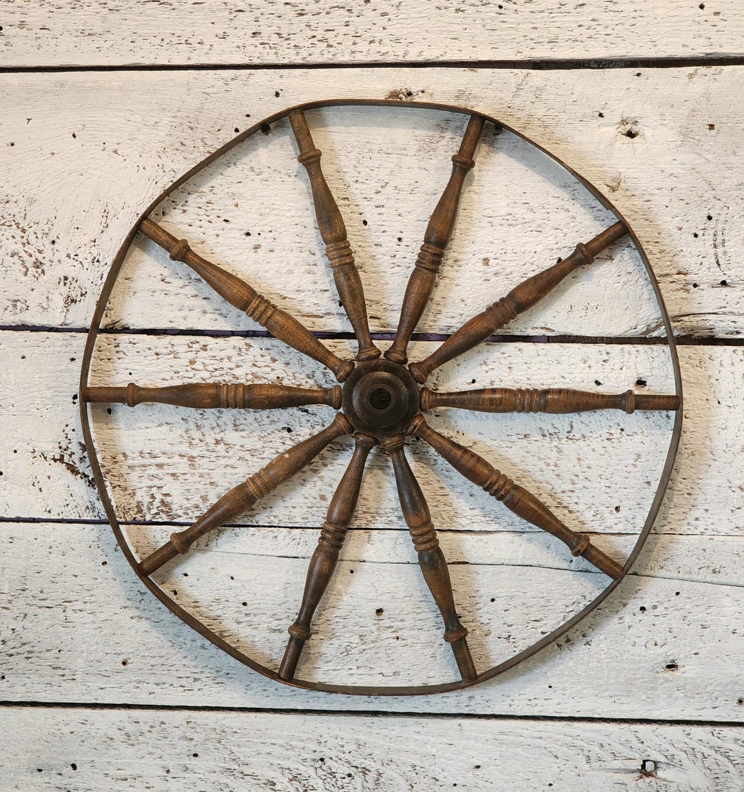 Wagon Wheel Wall Decor