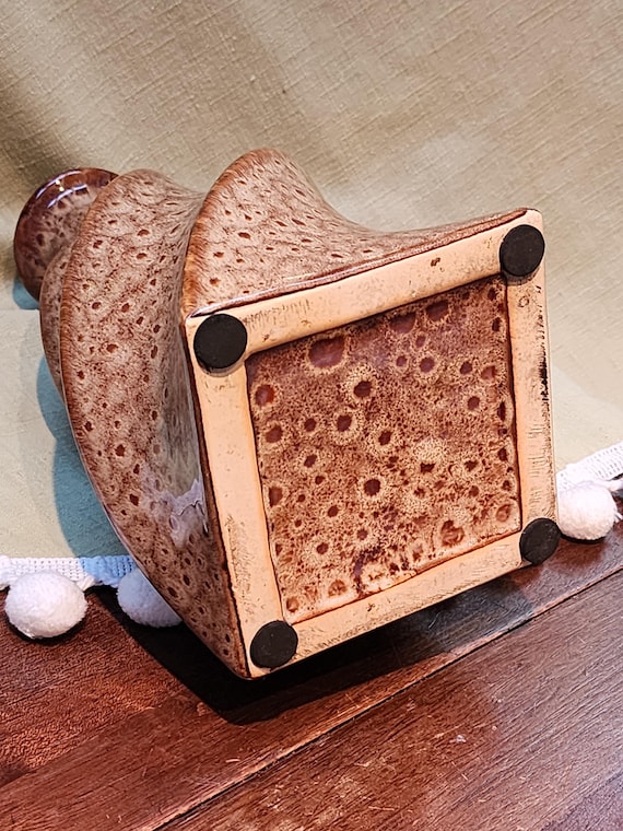 ヴィンテージの日本製陶器花瓶：錆色のツイスト - Etsy 日本