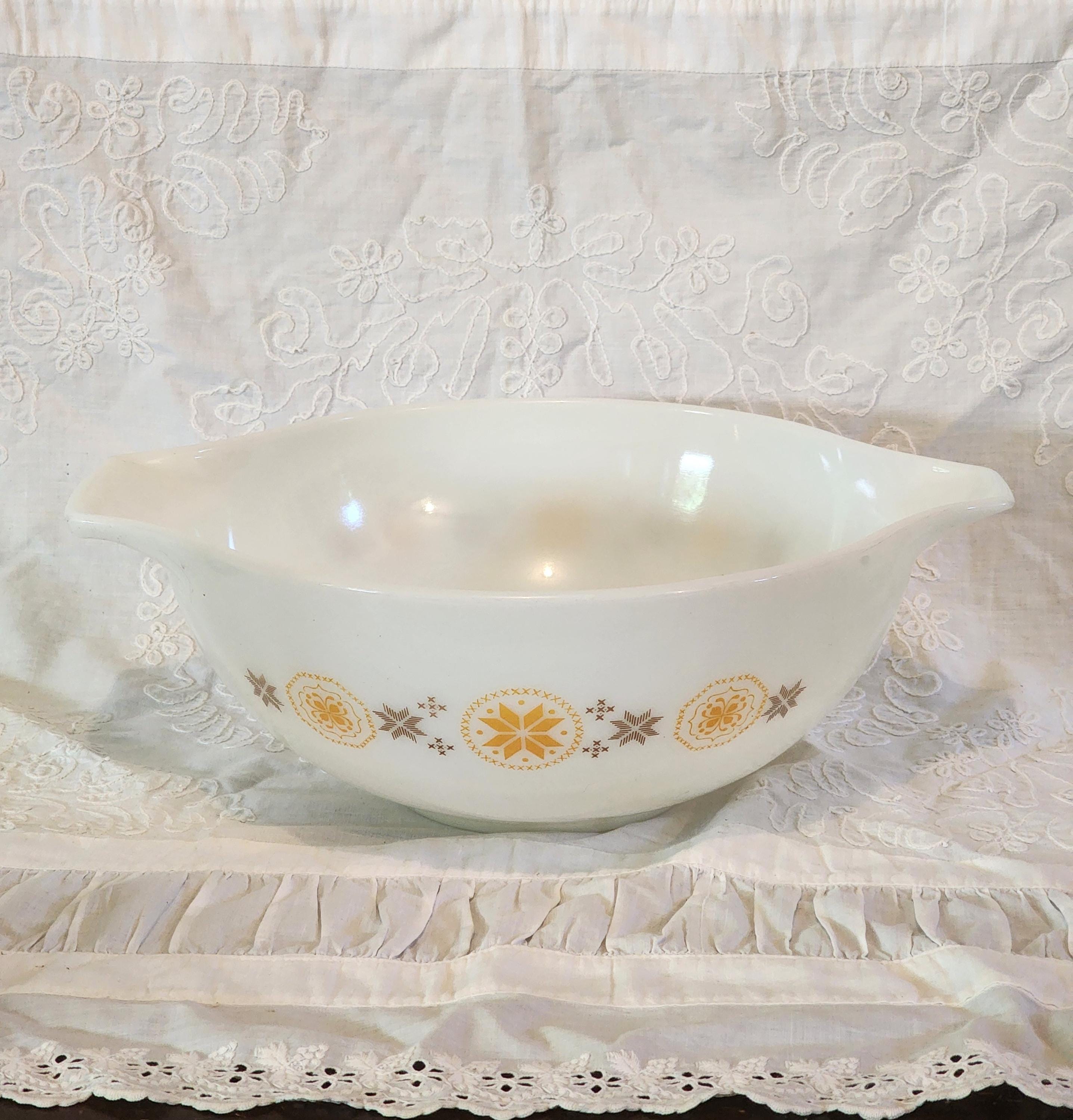 パイレックス　ミキシングボウル4点 ヴィンテージ パイレックス ミキシングボウル：タウン＆カントリー柄