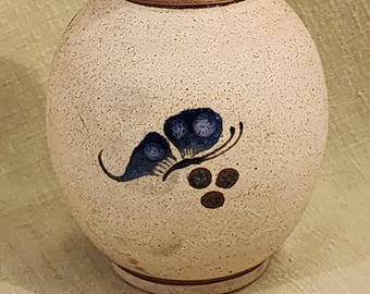 ヴィンテージ メキシコ トナラ陶器 花瓶：手描きの青い鳥、花、蝶
