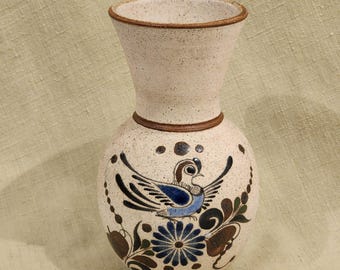 ヴィンテージ メキシコ トナラ陶器 花瓶：手描きの青い鳥、花、蝶