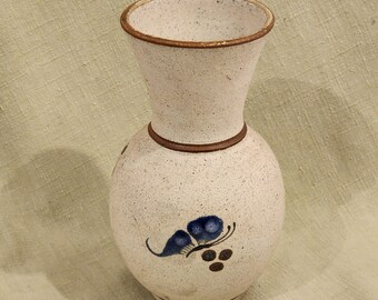 ヴィンテージ メキシコ トナラ陶器 花瓶：手描きの青い鳥、花、蝶