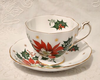 Vintage Queen Anne "Noel" Bone China Teacup and Saucer: Made in England