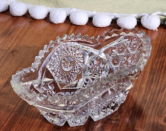 Vintage Imperial Glas Nucut Schale: Stern & Knopf Design - Bonbon-Teller