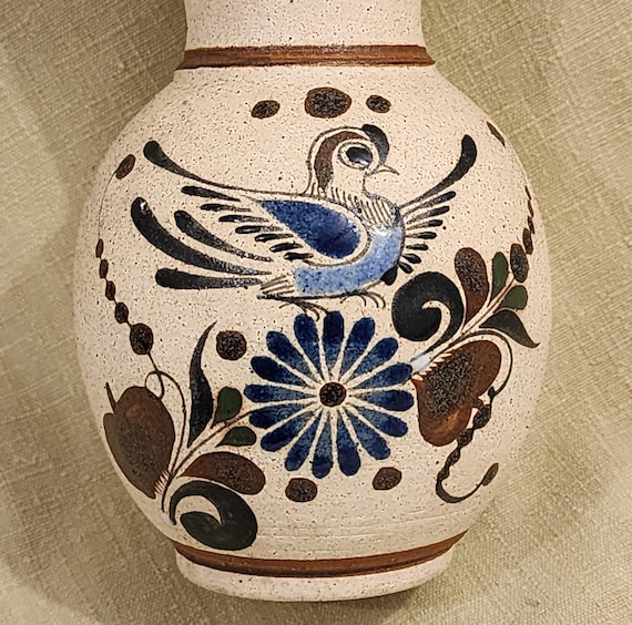 ヴィンテージ メキシコ トナラ陶器 花瓶：手描きの青い鳥、花、蝶